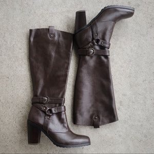 ✨HOST PICK✨Matisse Dillon // Brown boots // 8